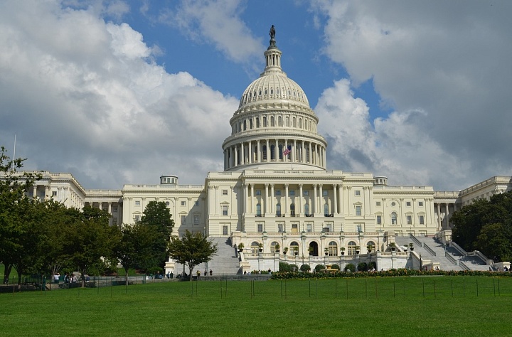 Николай Шлямин: Победы России на руку республиканцам